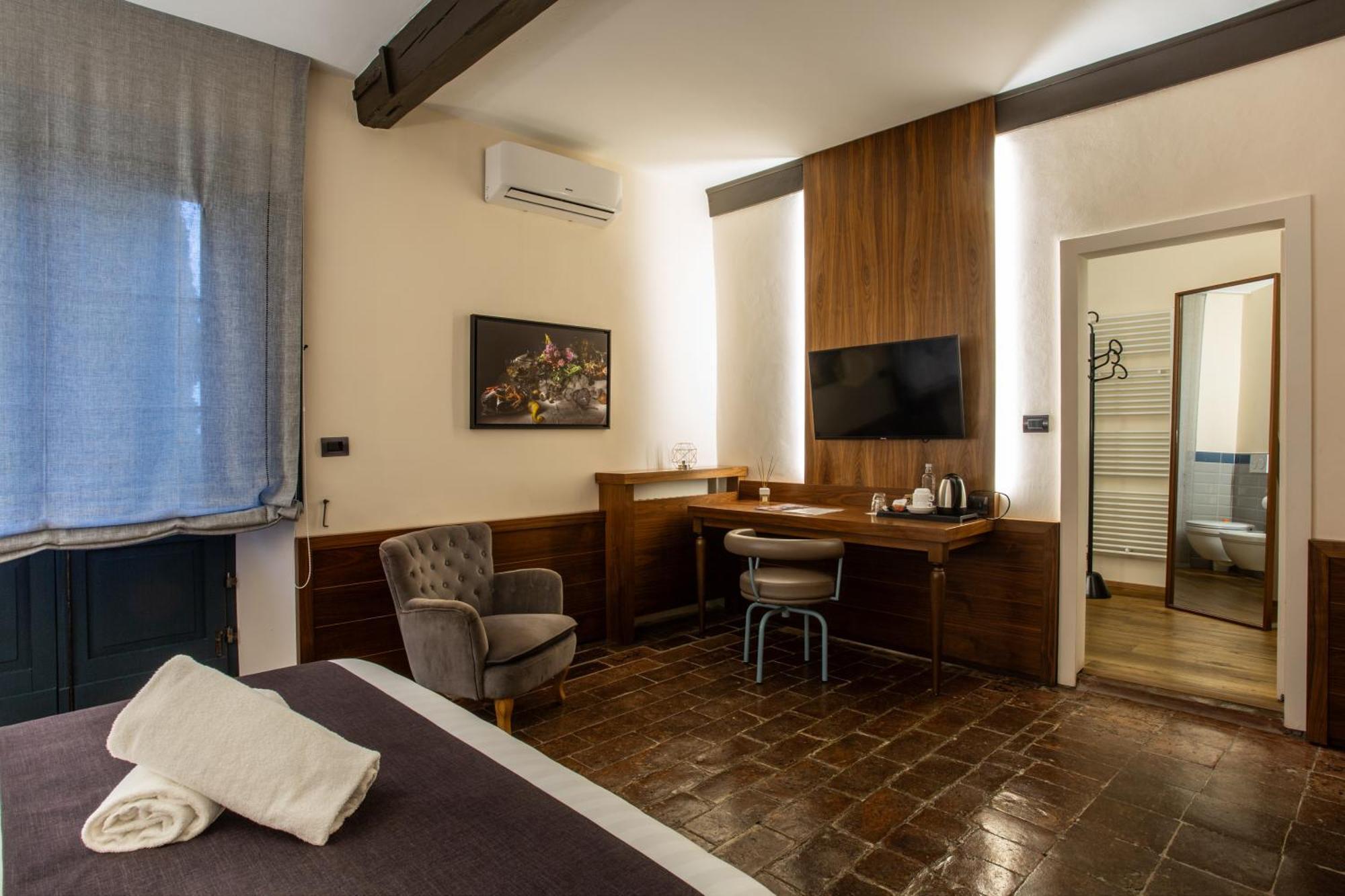 La Loggia Historic Resort Gradara Room photo
